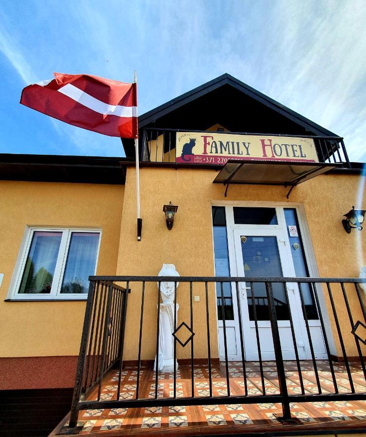 Family Hotel Daugavpils Exterior photo